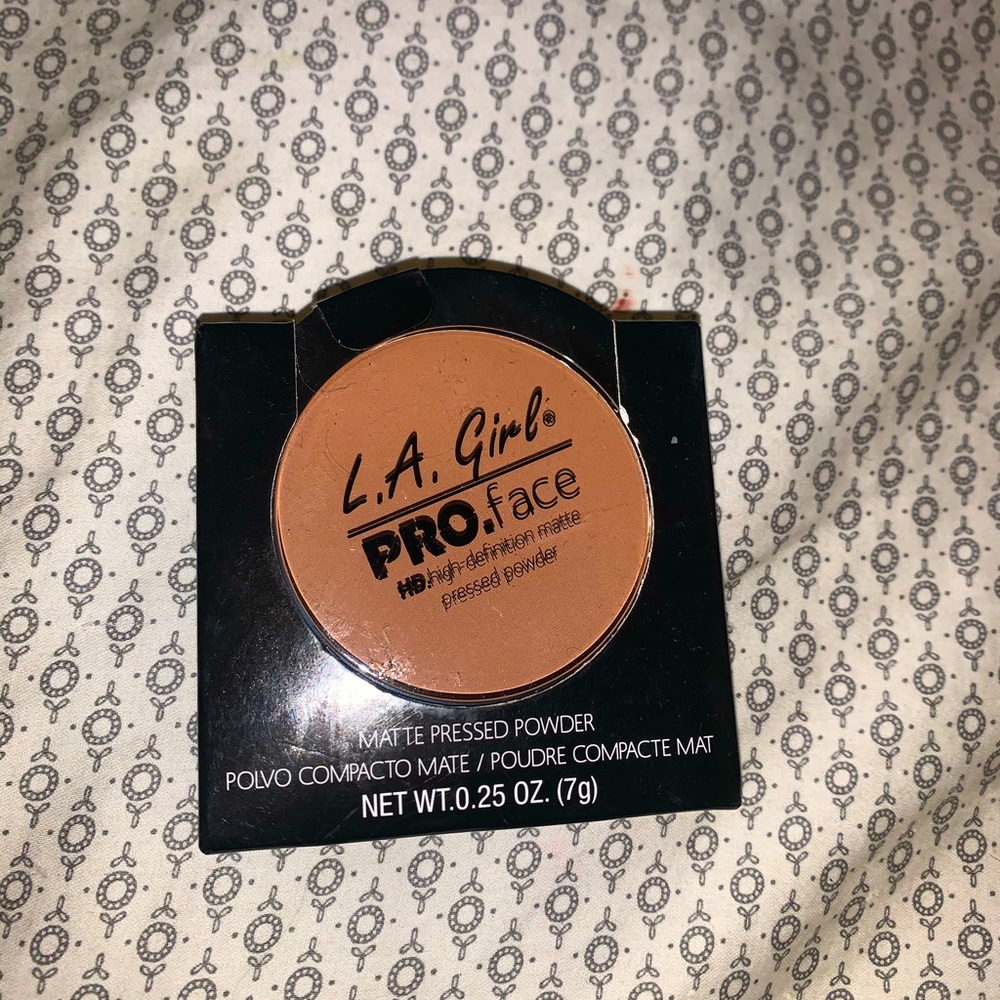 Chestnut brown la setting powder